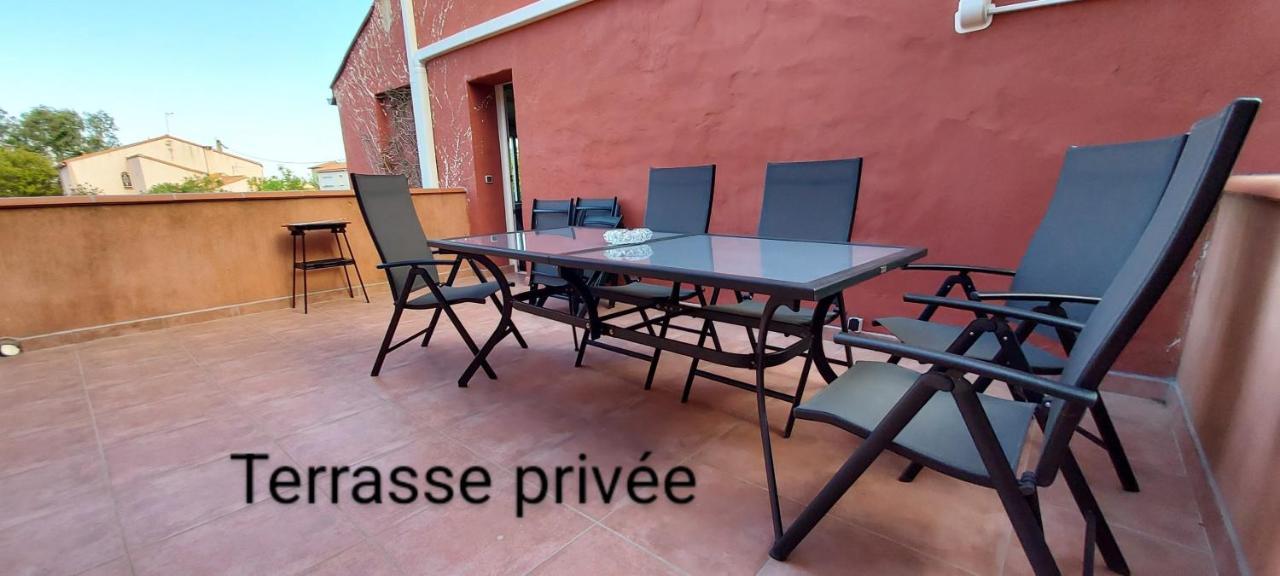 Le Barcares Logement Climatise Pour 6 Personnes, Draps Et Serviettes Non Fournis Air-Conditioned Accommodation For 6 People, Sheets And Towels Not Provided Alojamiento Con Aire Acondicionado Para 6 Personas, Sabanas Y Toallas No Incluidas Екстер'єр фото