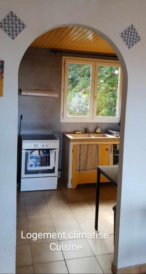 Le Barcares Logement Climatise Pour 6 Personnes, Draps Et Serviettes Non Fournis Air-Conditioned Accommodation For 6 People, Sheets And Towels Not Provided Alojamiento Con Aire Acondicionado Para 6 Personas, Sabanas Y Toallas No Incluidas Екстер'єр фото