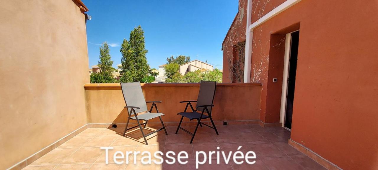 Le Barcares Logement Climatise Pour 6 Personnes, Draps Et Serviettes Non Fournis Air-Conditioned Accommodation For 6 People, Sheets And Towels Not Provided Alojamiento Con Aire Acondicionado Para 6 Personas, Sabanas Y Toallas No Incluidas Екстер'єр фото